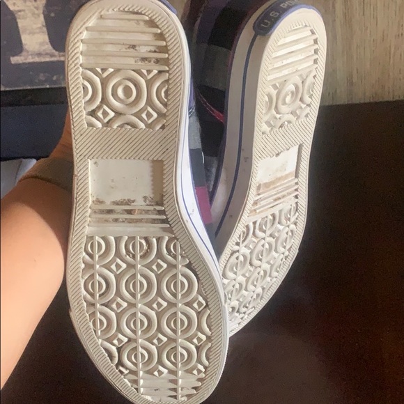 Shoes - Picture 4 of 5